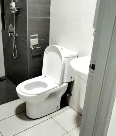 Cc33A2A Cyberjaya Self-Check-In-Netflix-Wifi-Parking-Pool-Balcony, 2019 Apartment Exterior photo
