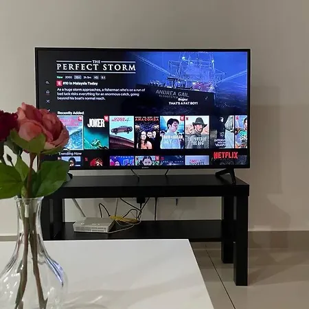 Cc33A2A Cyberjaya Self-Check-In-Netflix-Wifi-Parking-Pool-Balcony, 2019 Apartment Exterior photo