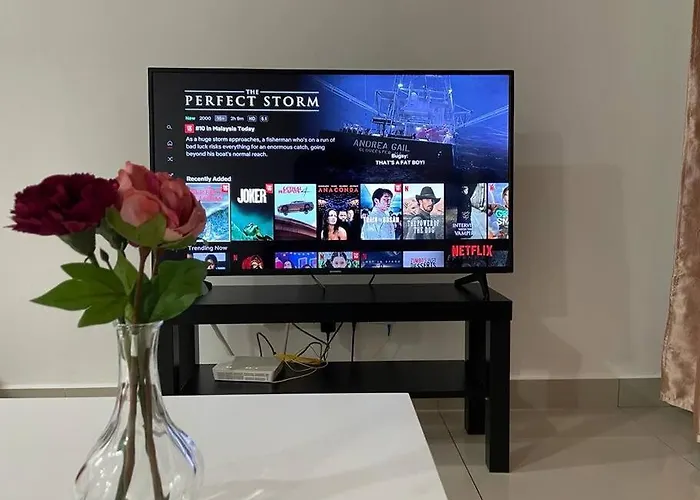 Cc33A2A Cyberjaya Self-Check-In-Netflix-Wifi-Parking-Pool-Balcony, 2019